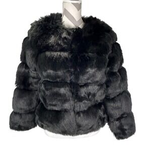 Black Faux Fur Cropped Puffer Jacket Women's Size L Fits MCozy Chic